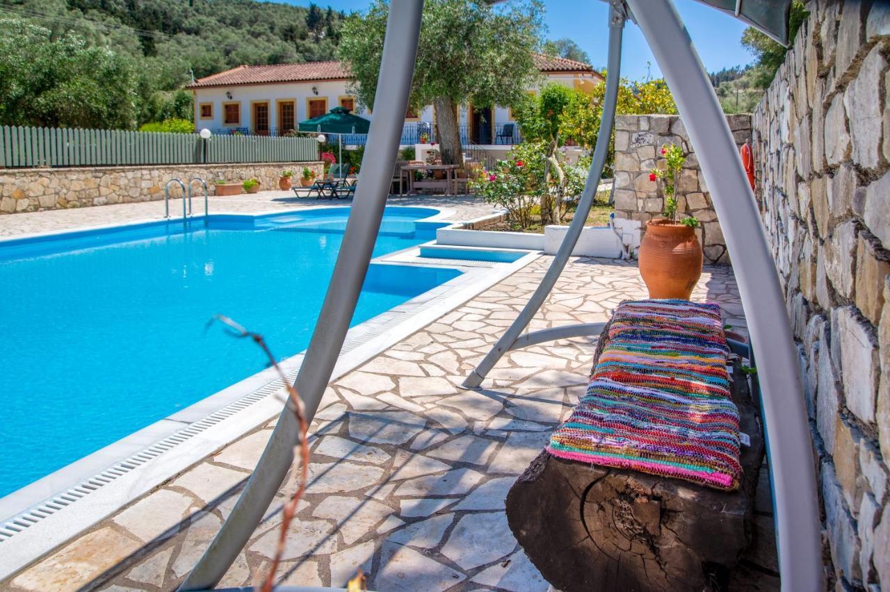 Aphrodite Studios & Apt With Pool Lákka Extérieur photo